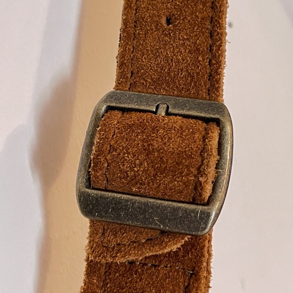 Like new MINNETONKA genuine leather fringe shoulder bag in cognac - Picture 12 of 15